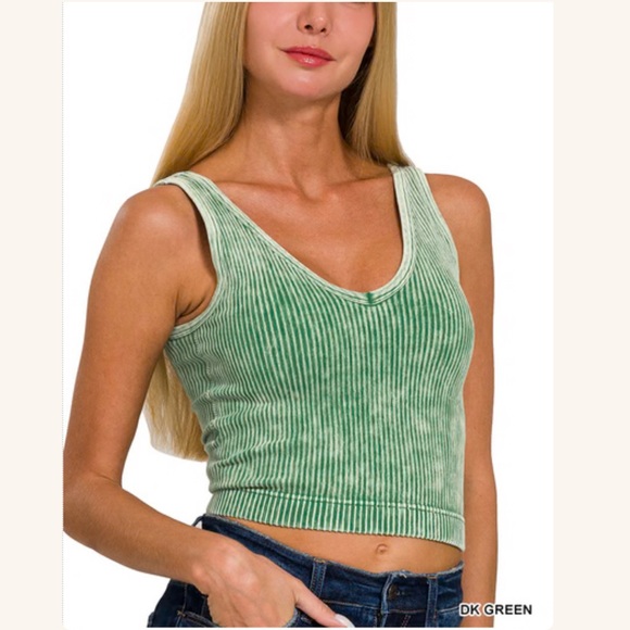 Zenana Outfitters Tops - 🌸Zenana Outfitters Green Ribbed Crop Top🌸